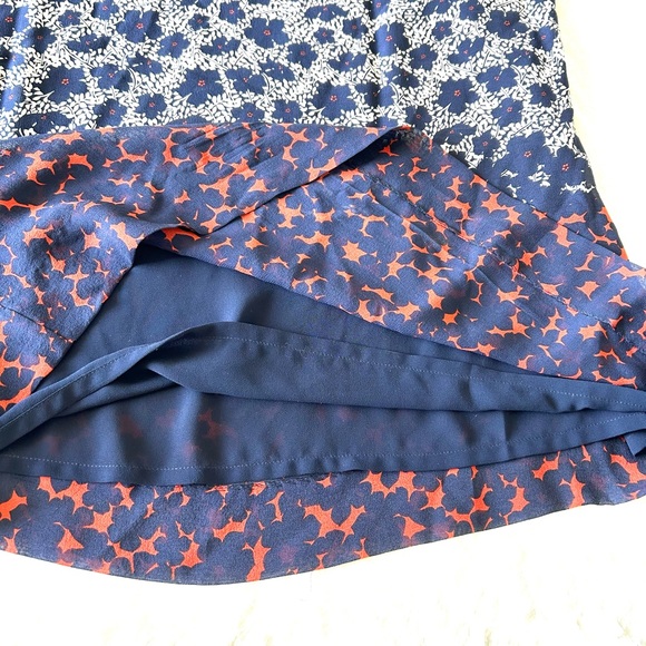 Tory Burch Womens Silk Blouse Blue Floral Long Sleeve Button Cuff Keyhole Neck - Picture 12 of 12